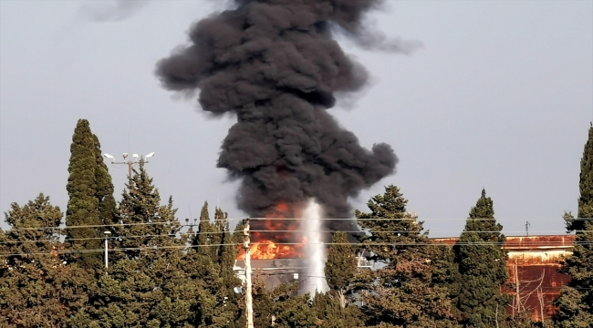 Lübnan'ın güneyindeki Zahrani petrol tesislerinde yangın