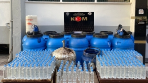 Malatya'da 2 bin 297 litre sahte içki ele geçirildi
