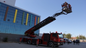 Malatya'da hastanedeki yangın tatbikatı gerçeğini aratmadı