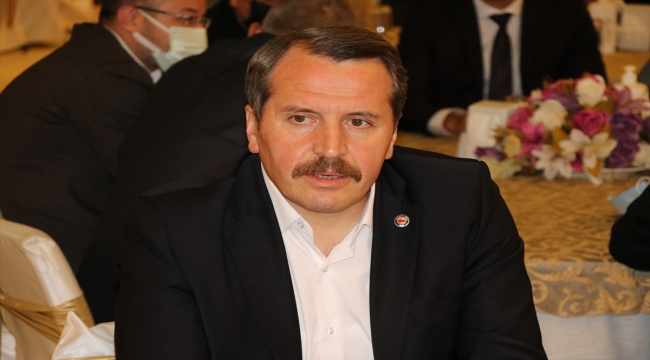 Memur-Sen Genel Başkanı Yalçın, Karabük Divan Toplantısı'nda konuştu:
