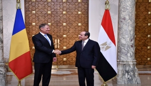 Mısır Cumhurbaşkanı Sisi, Romanyalı mevkidaşı Iohannis ile enerji ve ekonomik iş birliğini görüştü