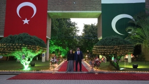 Pakistan'da 29 Ekim Cumhuriyet Bayramı kutlandı