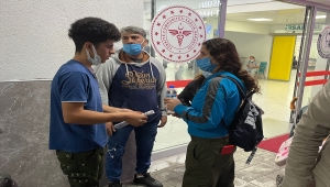 Samsun'da çıkan kavgada bıçakla yaralanan genç tedavi altına alındı 