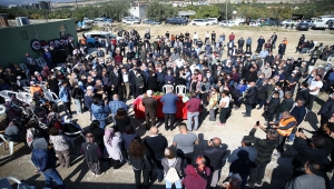 Sanatçı Musa Eroğlu'nun eşinin cenazesi Mersin'de defnedildi