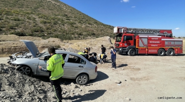 Talas'ta ehliyetsiz sürücünün yaptığı kazada 5 kişi yaralandı