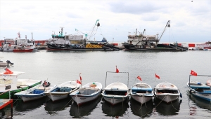 Tekirdağ'da balıkçılar poyraz nedeniyle denize açılamıyor