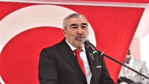 Teknik Direktör Samet Aybaba, isminin verildiği spor lisesinin açılışına katıldı