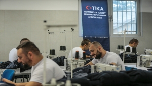 TİKA, Bosna Hersek'teki Zenica Cezaevinde dikiş atölyesi açtı