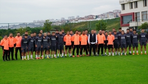Trabzonspor Teknik Direktörü Avcı, 19 yaş altı takımını ziyaret etti
