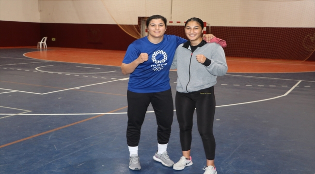 Tuğçenaz Sürmeneli'nin hayali ikizi Busenaz ile olimpiyat madalyası