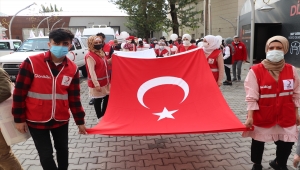 Türk Kızılay Siirt şubesinden "iyilik" sloganıyla farkındalık yürüyüşü