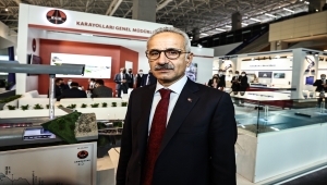 Türkiye'nin yolları 15 bin kilometre fiber optik ağıyla "akıllanacak"