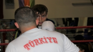 Türkiye şampiyonu milli boksör Gökay Yılmaz'ın hedefi Avrupa'da madalya