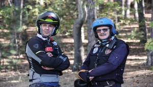 Üç kuşaktır motosiklet üzerinden inmeyen Alp ailesi, bu tutkuyu çocuklarına da aşılıyor