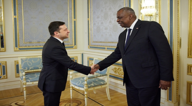 Ukrayna Devlet Başkanı Zelenskiy, ABD Savunma Bakanı Austin'i kabul etti