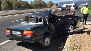 Uşak'ta kamyonla çarpışan otomobilin sürücüsü öldü