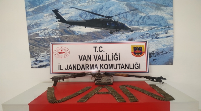 Van'da PKK'lı teröristlere ait silah ve mühimmat ele geçirildi