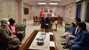 10 Kasım'da yerdeki Türk bayrağını kaldıran Bahar Kılıç: