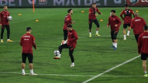 A Milli Futbol Takımı, Karadağ maçının hazırlıklarını sürdürdü