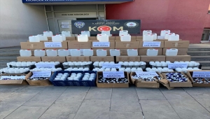 Adana'da 1560 litre etil alkol ve 45 şişe sahte içki ele geçirildi