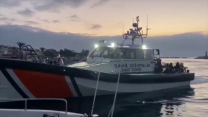 Çanakkale'de Türk kara sularına itilen 91 düzensiz göçmen kurtarıldı