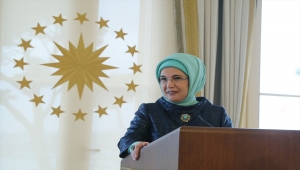 Emine Erdoğan, TOGEMDER'in eski ve yeni yönetim kurulu üyeleriyle bir araya geldi: