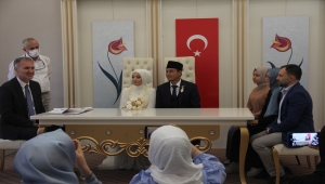 Endonezya'da tanışan çift Bursa'da dünya evine girdi