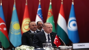Erdoğan, Aliyev'e "Türk Dünyası Ali Nişanı" takdim etti