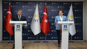 Gelecek Partisi Genel Başkanı Davutoğlu, İYİ Parti Genel Başkanı Akşener'i ziyaret etti