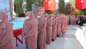 Hatay'da 116 hafize için taç giyme töreni düzenlendi
