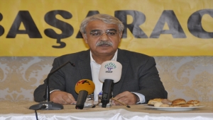HDP Eş Genel Başkanı Sancar Adana'da sivil toplum kuruluşlarının temsilcileriyle buluştu