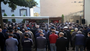 İçişleri Bakanı Soylu Kastamonu'daki selde kaybolanların gıyabi cenaze namazına katıldı