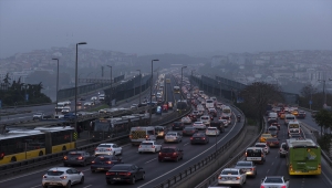 İstanbul Boğazı'nda sis etkili oluyor