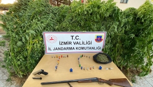 İzmir'deki uyuşturucu operasyonlarında yakalanan 12 zanlı tutuklandı