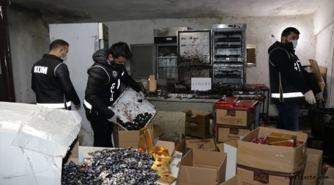 Kayseri'de cinsel içerikli çikolata üreten imalathanelere operasyon