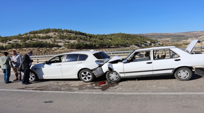 Kilis'te trafik kazasında 3 kişi yaralandı
