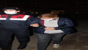 Manisa'da içeceğine uyku ilacı attıkları kişinin parasını çalan 3 şüpheli tutuklandı