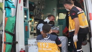 Manisa'da şarampole devrilen elektrikli bisikletteki 2'si çocuk 4 kişi yaralandı
