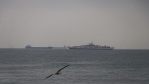 Marmara Denizi'nde poyraz etkisini kaybetmesiyle trafik akışı başladı