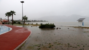 Muğla'da sağanak hayatı olumsuz etkiledi