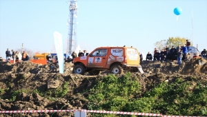 Petlas Türkiye Off-Road Şampiyonası Sakarya'da sürüyor
