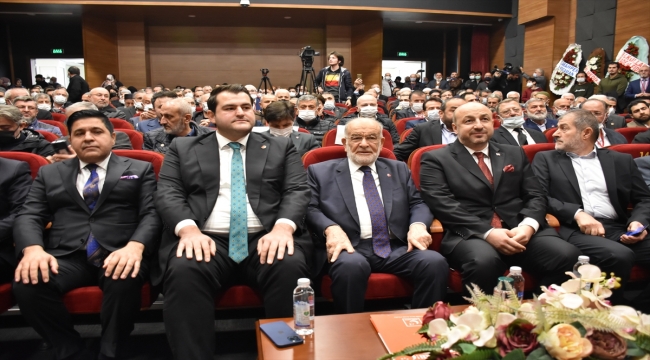 Saadet Partisi Genel Başkanı Karamollaoğlu partisinin Pendik İlçe Kongresi'ne katıldı: