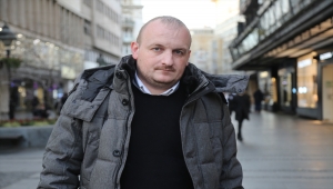 Sırbistan'daki savaş suçlusu Mladic'in duvar resmi kireçle kaplandı