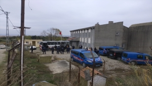 Tekirdağ açıklarında balıkçı teknesinde 194 düzensiz göçmen yakalandı