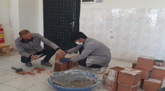 Tunceli'deki "özel öğrenciler" Özel Eğitim Meslek Okulu ile yeteneklerini geliştiriyor