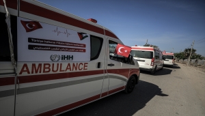 Türkiye dahil 12 ülkenin desteğiyle Gazze'ye 27 ambulans gönderildi
