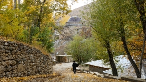 Van'da 311 yıllık cami, fotoğraf tutkunlarının ilgi odağı oldu