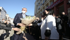 Adalet Bakanı Gül, Kocaeli'de temaslarda bulundu