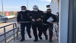 Adana'da garsonu çalıştığı restoranda tabancayla yaralayan zanlı tutuklandı