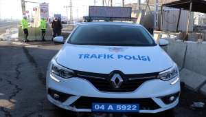 Ağrı'da kış lastiği denetiminde 33 sürücüye ceza kesildi